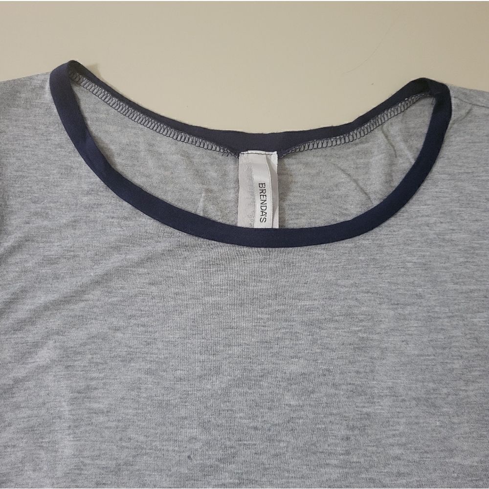 Brenda's Long Sleeve Colorblock Tunic Top - Picture 7 of 9